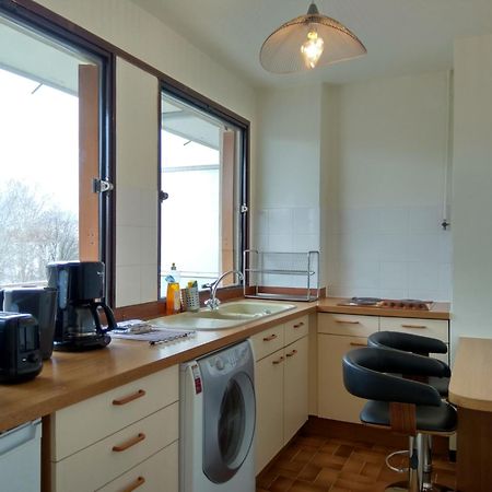 Budget Apart With Balcony And Great View Saint-Denis  Buitenkant foto